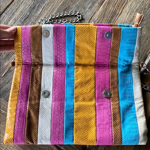 Striped Aldo clutch - Picture 3 of 4